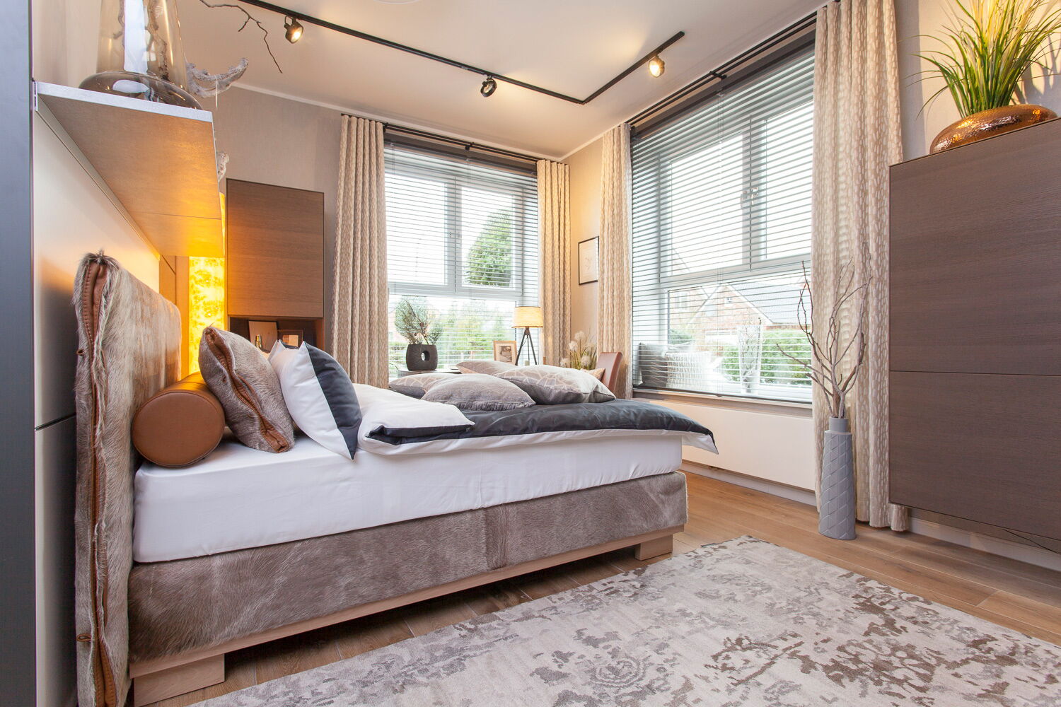 Boxspringbett in Beige